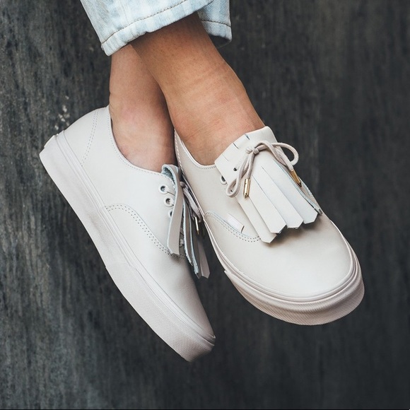 vans leather authentic fringe dx